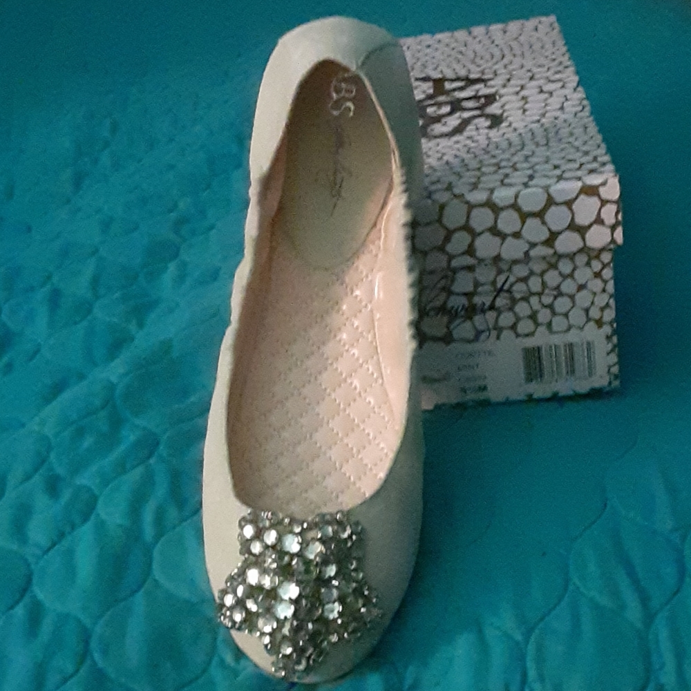Women's suede shoes